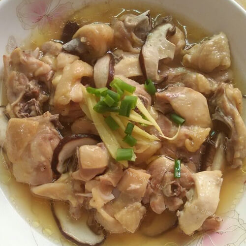 冬日食品冬菇蒸鸡