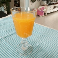 自制手动榨橙汁