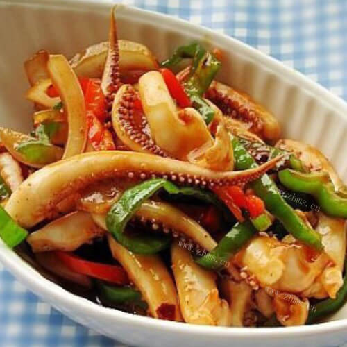 下饭的青红椒爆炒鱿鱼须