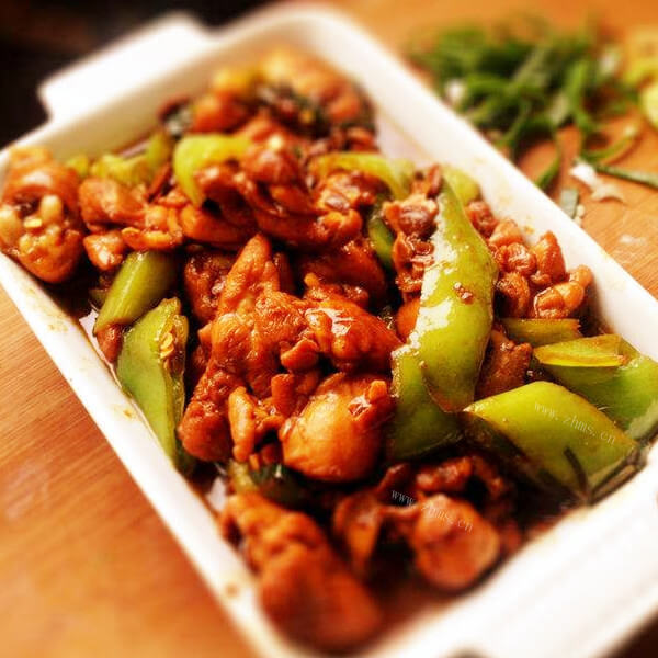 美味麻辣炒鸡块