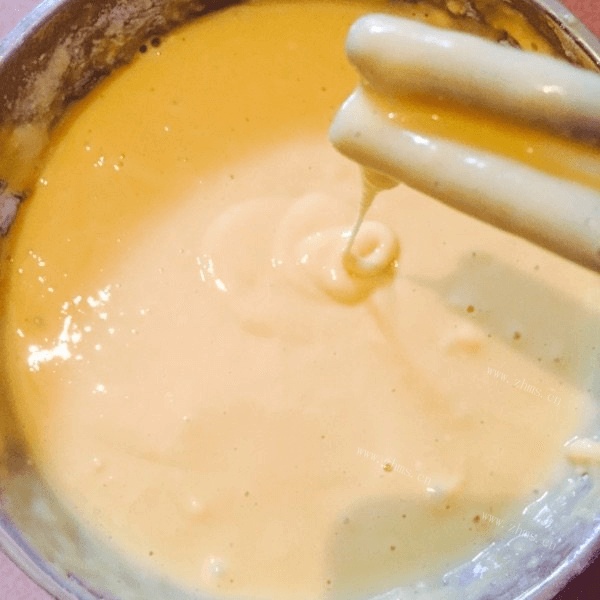美味的香炸酥肉做法图解5)