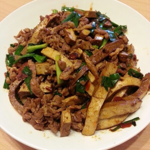 可口的西芹香干炒黄牛肉