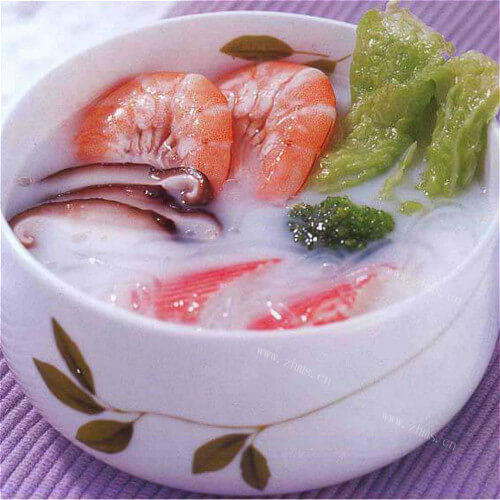 自制西兰花蘑菇奶汤