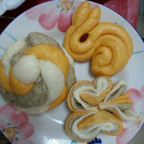 好吃的小兔子红枣豆浆馒头