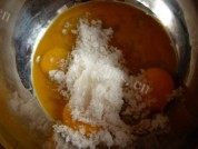 电饭煲自制蛋糕做法图解1)
