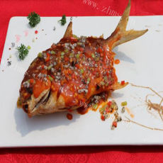 美味的红烧肉鲳鱼