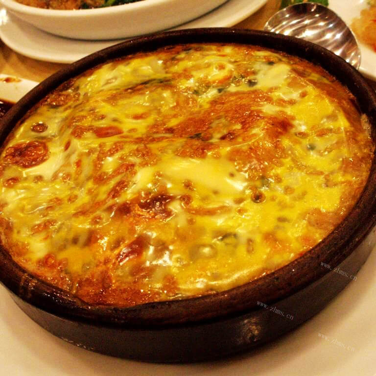 美味蟹肉鱼肠洋葱鸡蛋饼