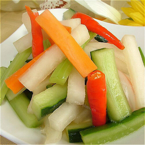 爽口的萝卜泡菜
