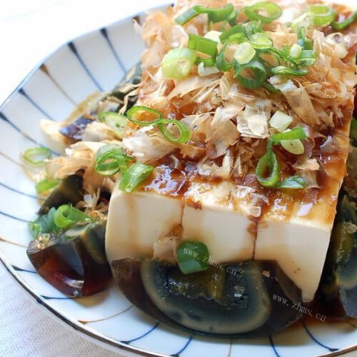 皮蛋拌豆腐