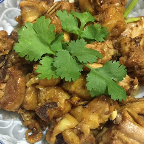 最爱的蒜苔鸡肉块
