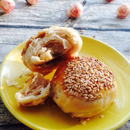名小吃蟹壳黄烧饼