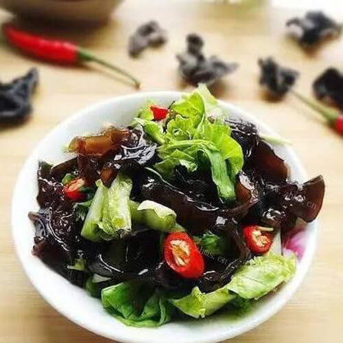 好吃的凉拌生菜木耳 