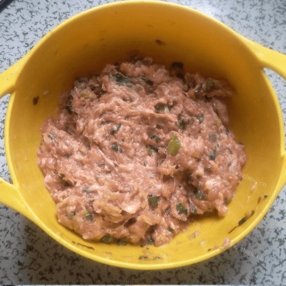 美味的白菜猪肉锅贴做法图解6)