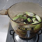 健康美食紫菜丝瓜瘦肉汤做法图解13)