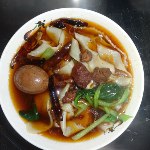 牛肉板面