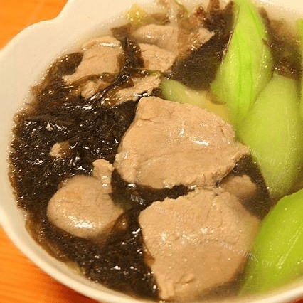 健康美食紫菜丝瓜瘦肉汤