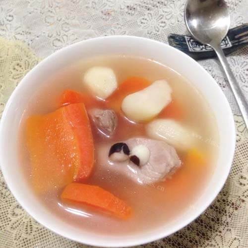 清甜时蔬马蹄汤