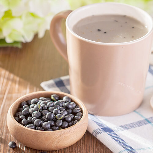 桑叶黑米豆浆