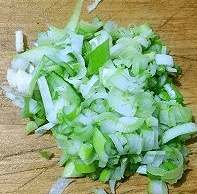 鲜美牡蛎滑蛋做法图解2)
