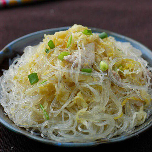 独特的东北乡村风味酸菜粉