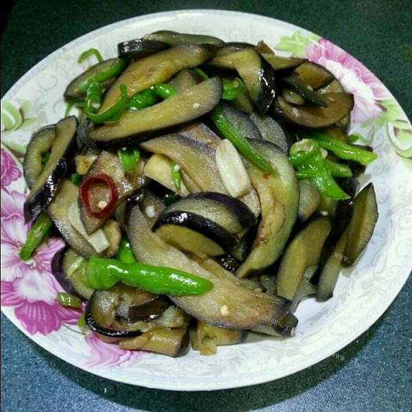 风味大蒜炒茄子