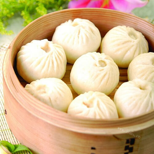美味的小笼包子