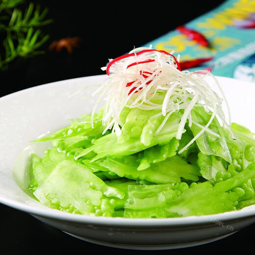 清火香甜芝麻拌苦瓜