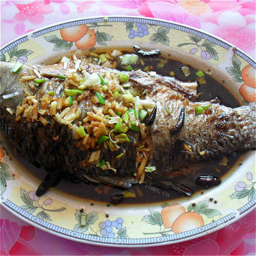 香嫩肥美油葱鱼