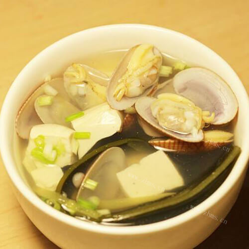 美味的豆腐海带汤