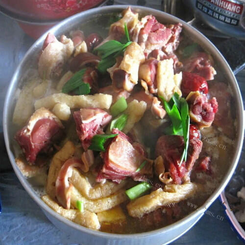 美味的腊肉土豆汤