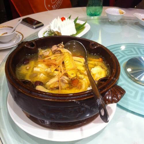 自制油饼母鸡汤