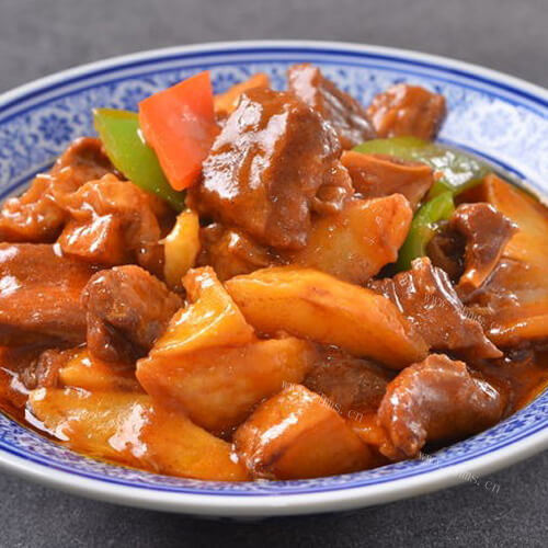 土豆牛腩