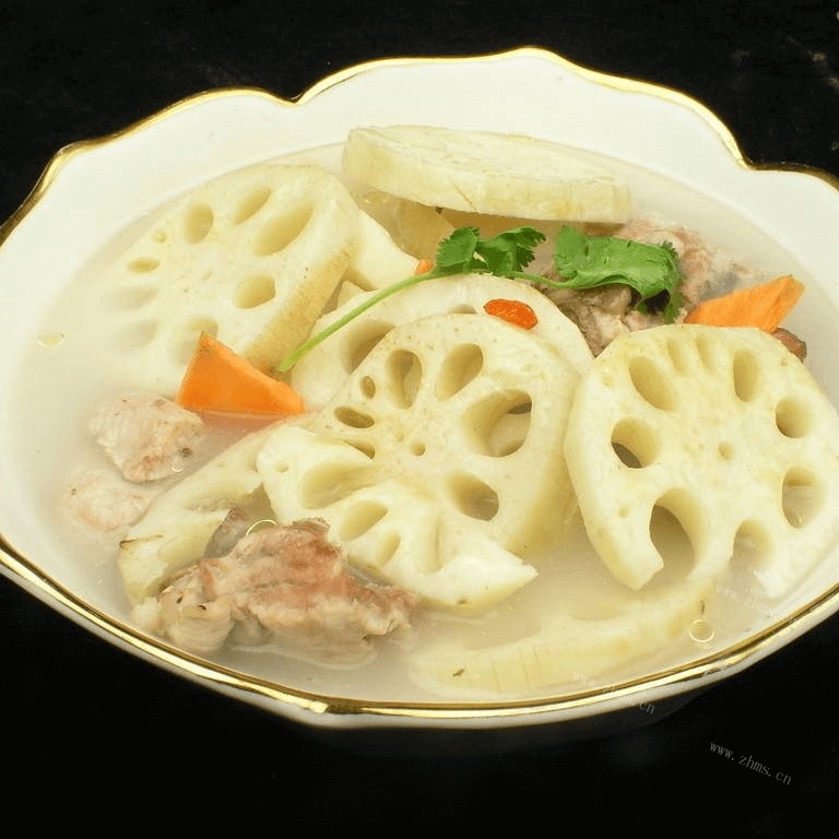 美味的秋藕炖牛腩