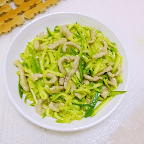 美味的嫩南瓜肉丝