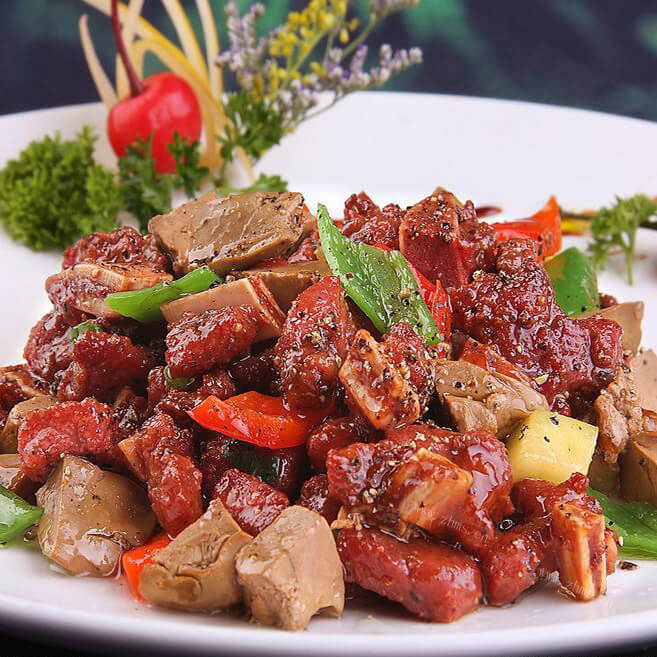 美味的蒜子黑椒牛仔骨