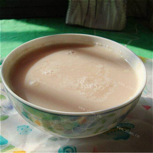 营养十足的胡萝卜黑豆浆