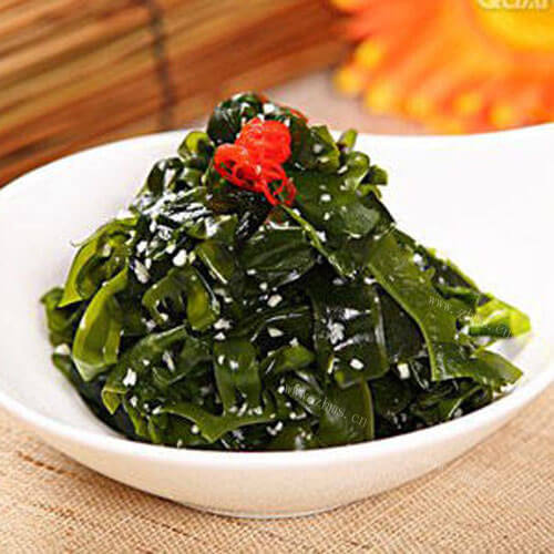 清爽的芝麻凉拌菜