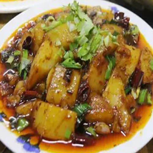 好吃的青椒炒凉粉