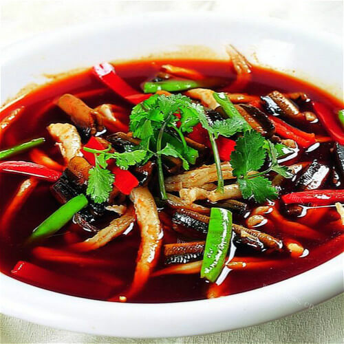 美味的腊肠烩黄鳝