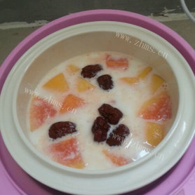 甜品木瓜红枣炖奶