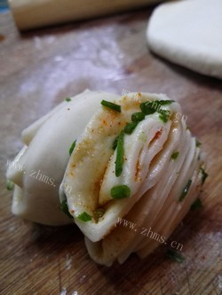 可口葱香椒盐蛋糕做法图解5)