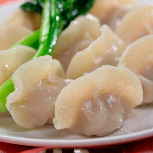 自制白菜紫甘蓝猪肉饺子