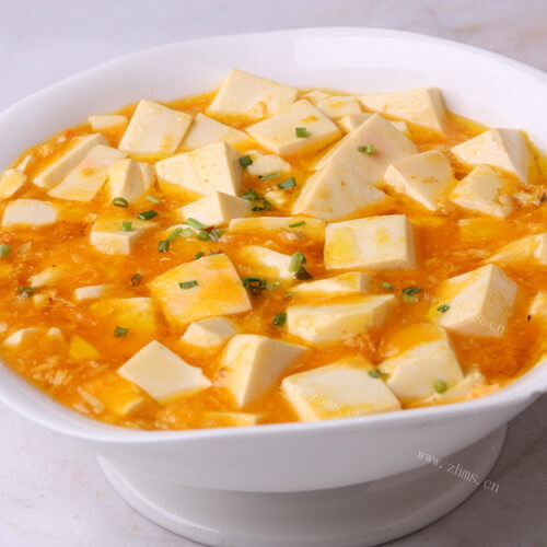 美味的蟹黄豆腐