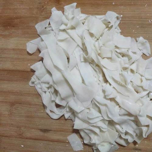 饺子皮油泼面做法图解5)