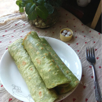 香喷喷的青汁鸡蛋煎饼