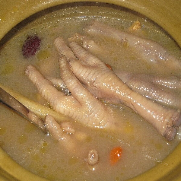 营养虫草无花果鸡脚汤