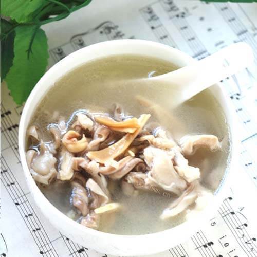 美味的墨鱼瘦肉汤
