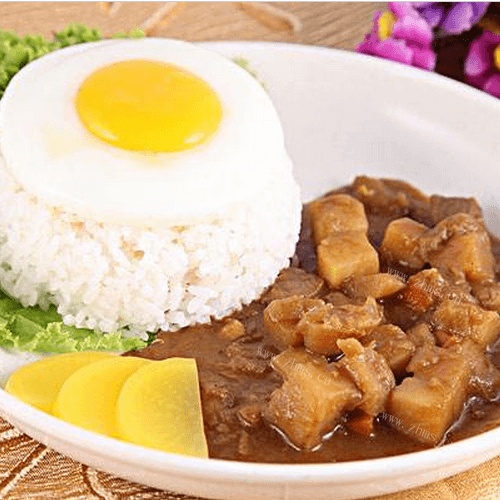 好看又好吃的小黄人咖喱牛肉饭