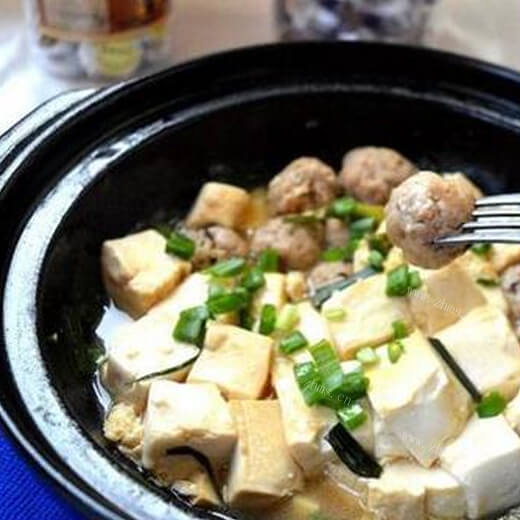 简单豆腐焖肉丸