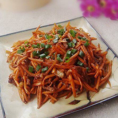 好吃的胡萝卜炒肉丝